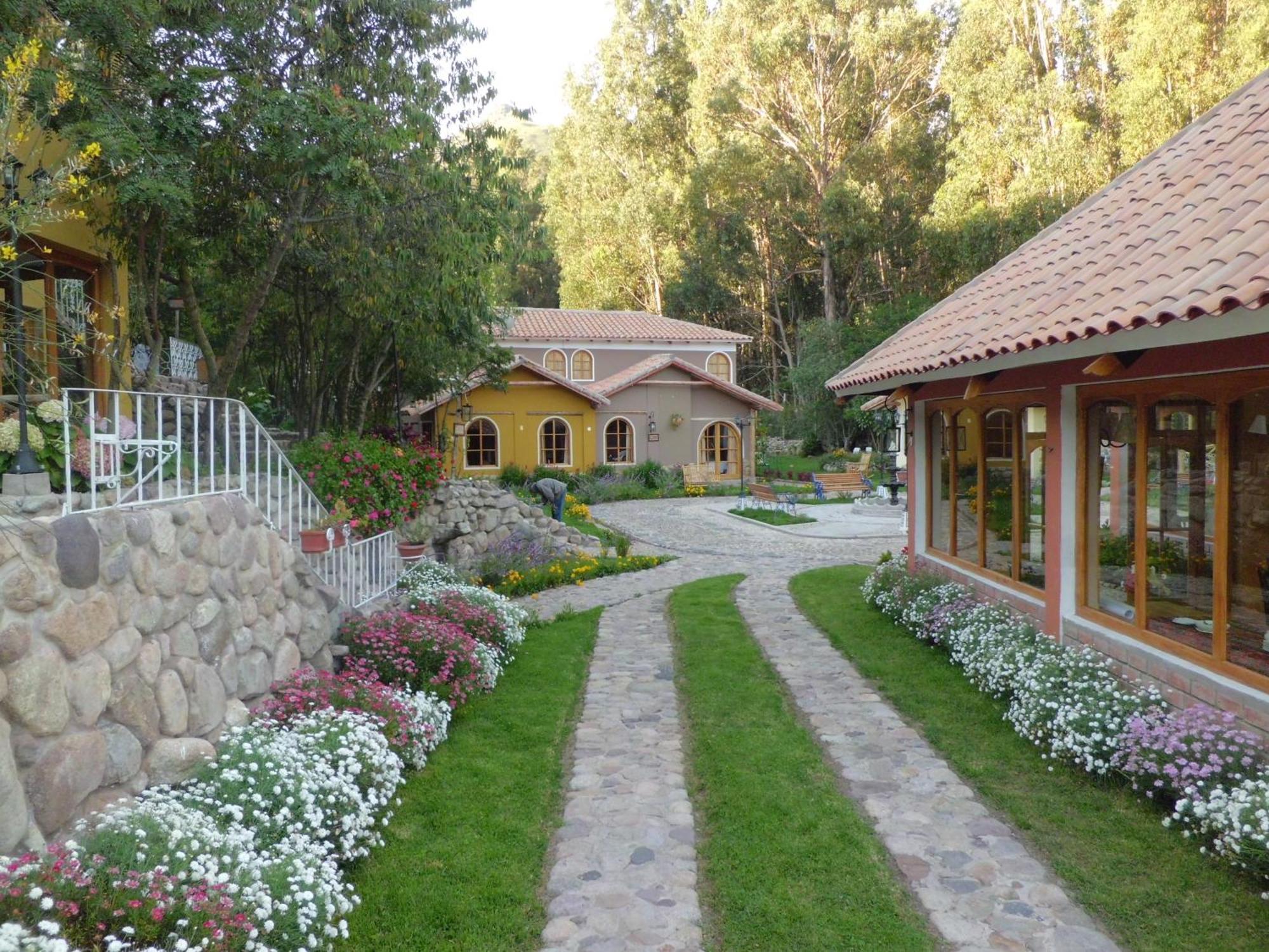 Hotel Pisonay Pueblo Urubamba Exterior foto